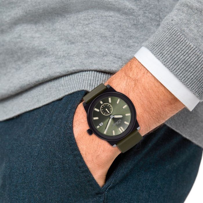 s.Oliver Herrenuhr 2035442 – olivgrün, strukturiert