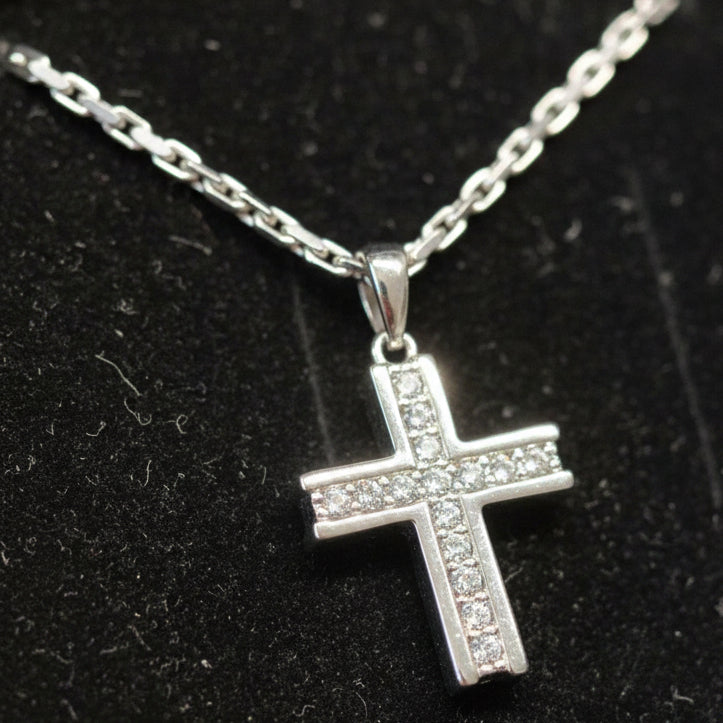 Noelani Halskette Silber mit Kreuz-Anhänger und Zirkonia