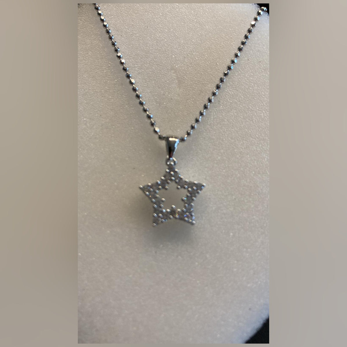 Noelani Halskette Silber mit Sternanhänger und Zirkonia