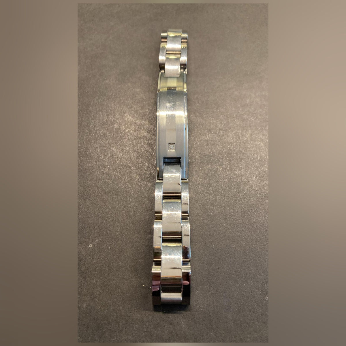 Amor Damenuhr silber mit ID-Steg und Zirkonia